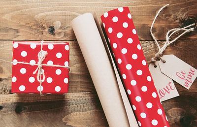 Geschenk zur Erstkommunion? Die Entscheidung fällt oft schwerer als gedacht. 